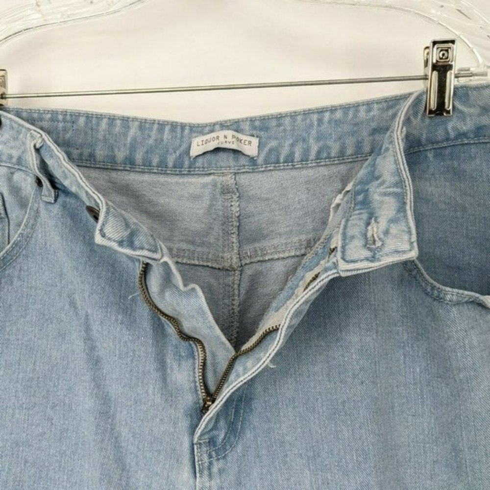 Liquor N Poker Curve 18 Light Wash Blue Distressed Jeans 100% Cotton Plus Size - Picture 9 of 13